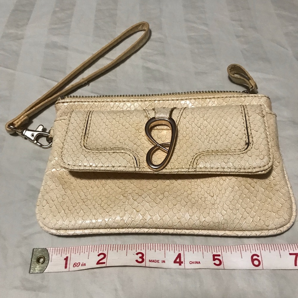 Jessica Simpson Wristlet